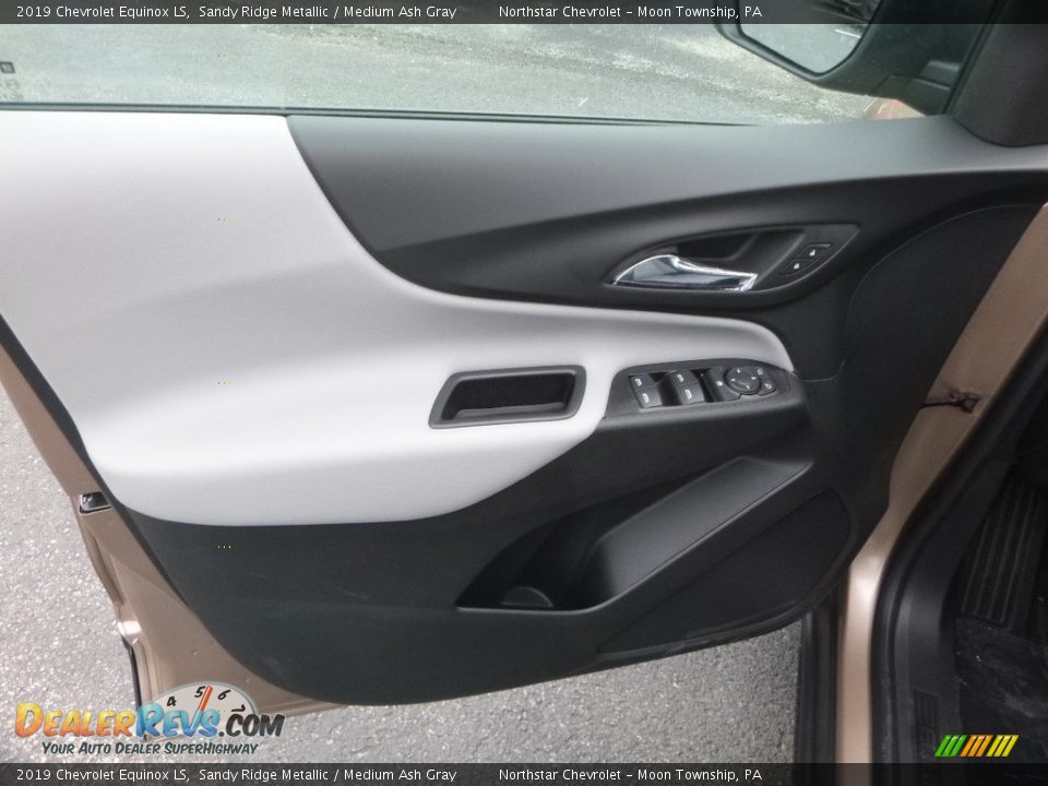 2019 Chevrolet Equinox LS Sandy Ridge Metallic / Medium Ash Gray Photo #13