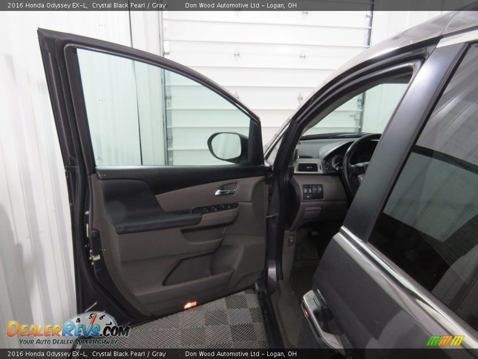 2016 Honda Odyssey EX-L Crystal Black Pearl / Gray Photo #33