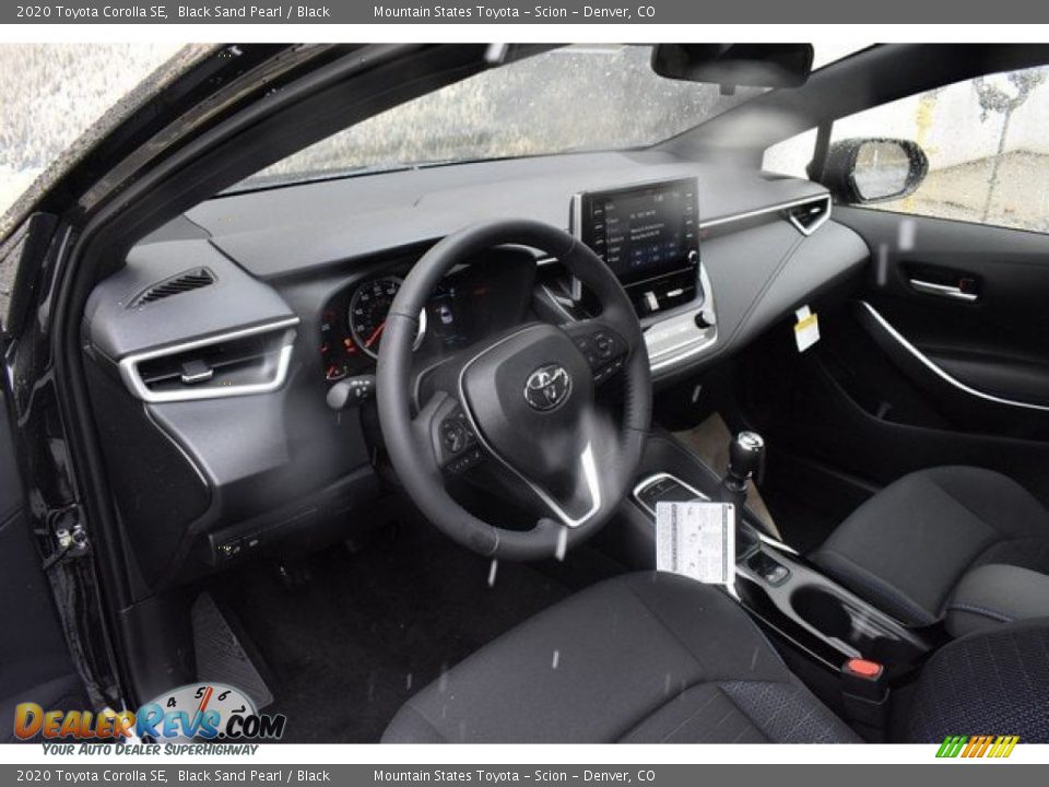 Black Interior - 2020 Toyota Corolla SE Photo #5