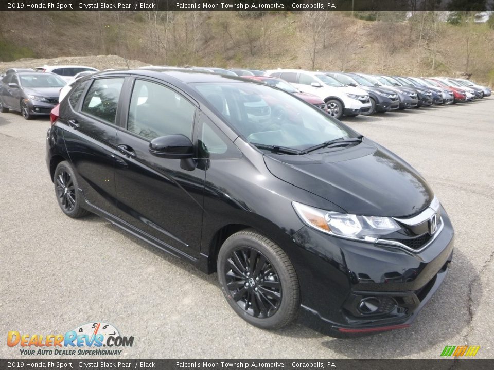 Front 3/4 View of 2019 Honda Fit Sport Photo #6
