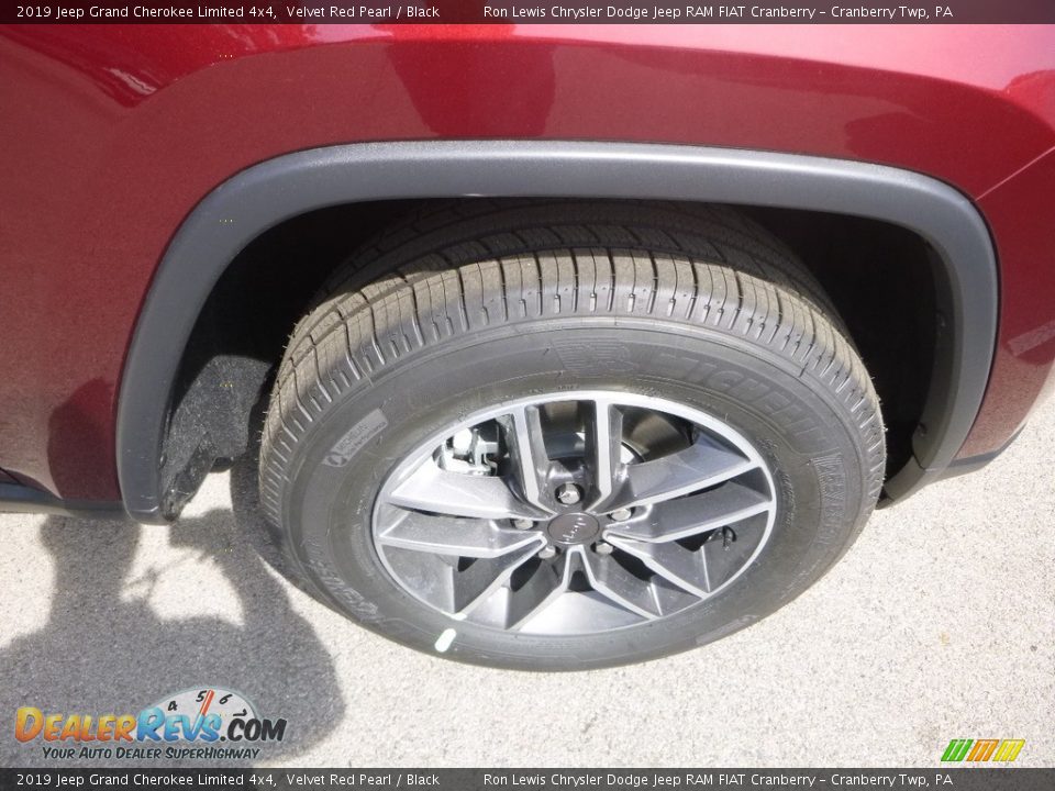 2019 Jeep Grand Cherokee Limited 4x4 Velvet Red Pearl / Black Photo #9