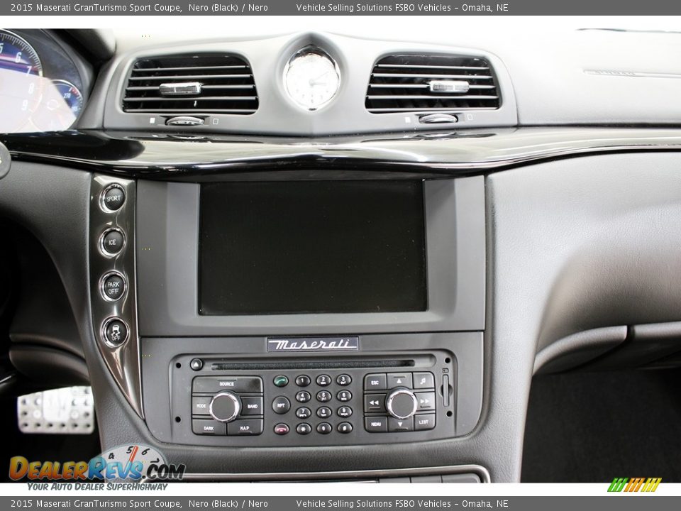 Dashboard of 2015 Maserati GranTurismo Sport Coupe Photo #7