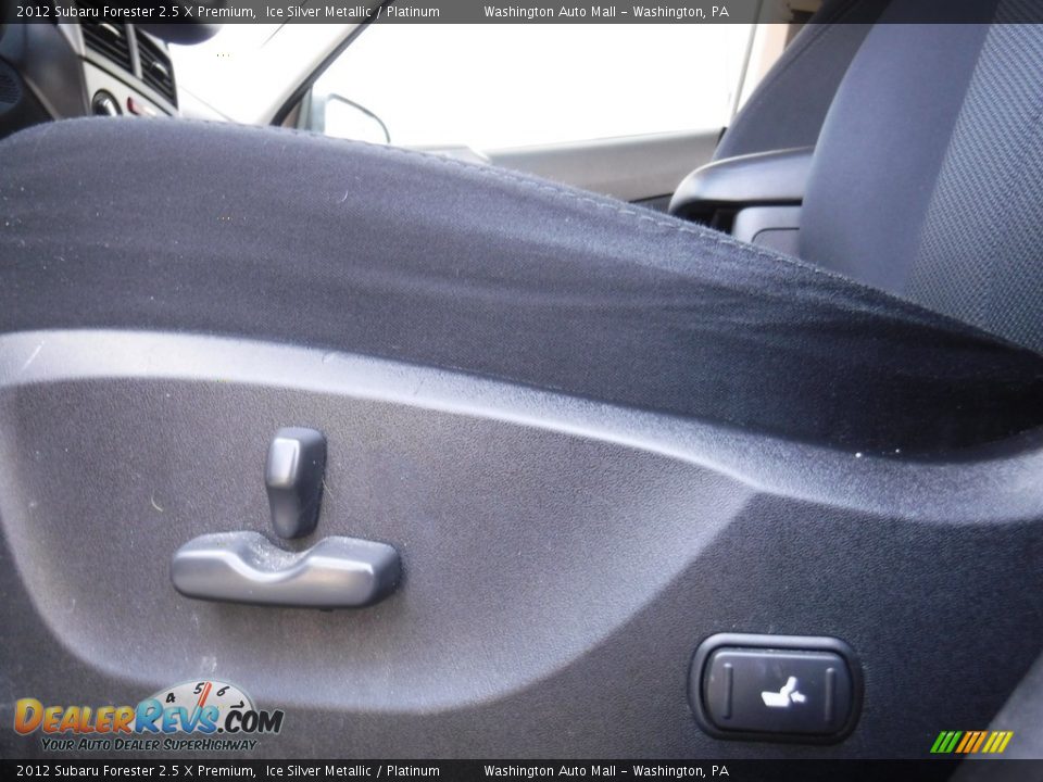 2012 Subaru Forester 2.5 X Premium Ice Silver Metallic / Platinum Photo #16