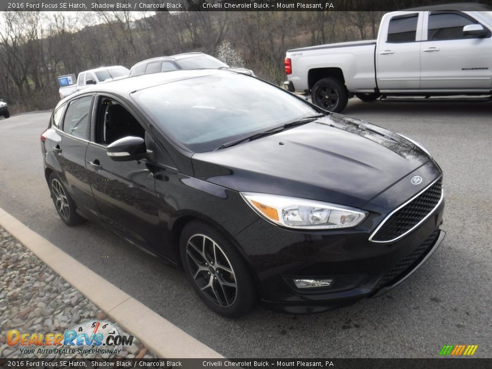 2016 Ford Focus SE Hatch Shadow Black / Charcoal Black Photo #5