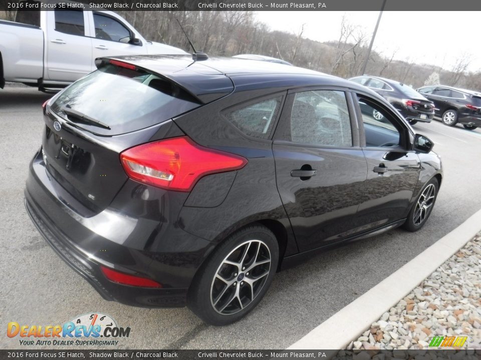 2016 Ford Focus SE Hatch Shadow Black / Charcoal Black Photo #7