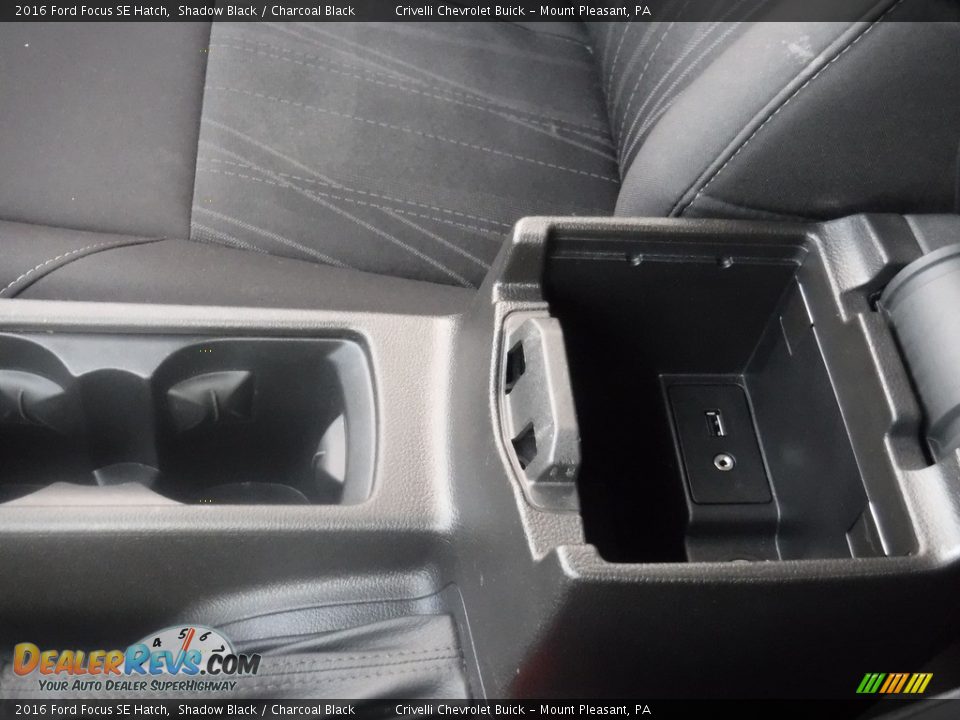 2016 Ford Focus SE Hatch Shadow Black / Charcoal Black Photo #20