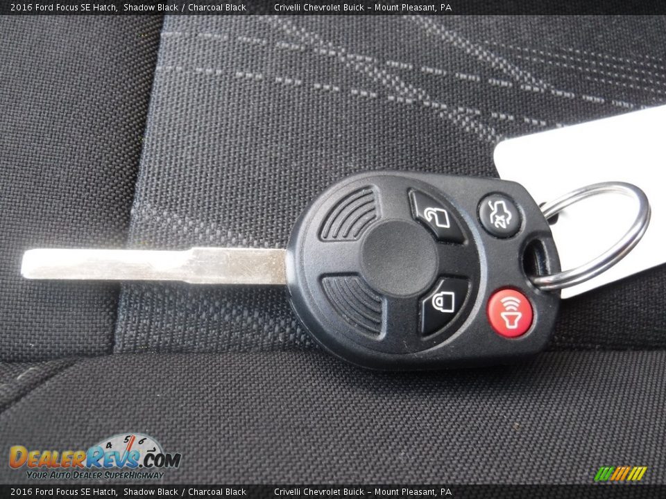 2016 Ford Focus SE Hatch Shadow Black / Charcoal Black Photo #30