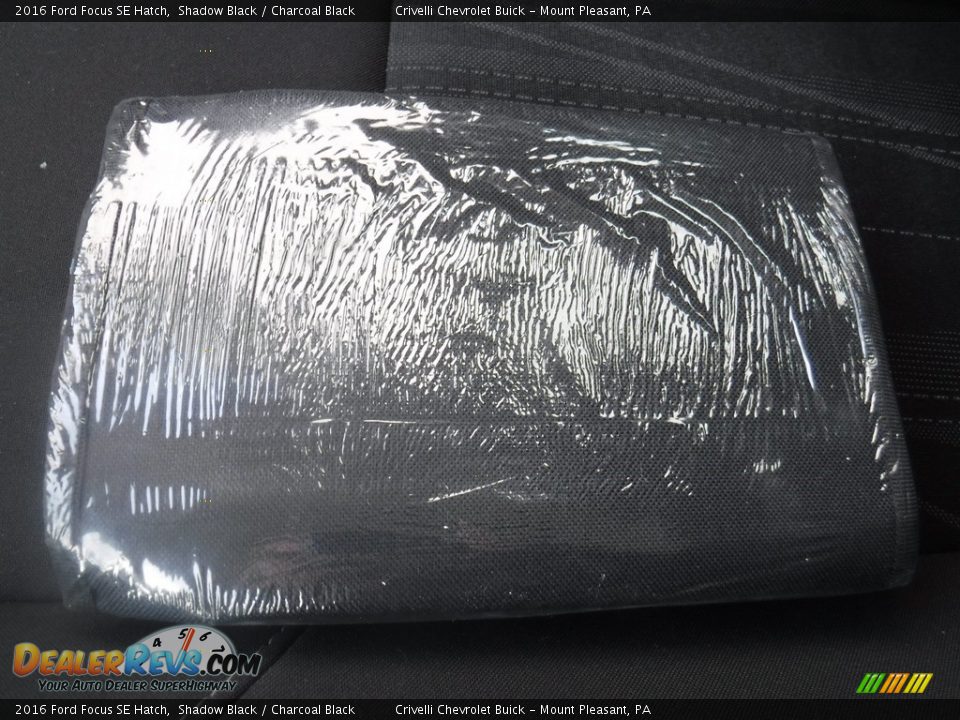 2016 Ford Focus SE Hatch Shadow Black / Charcoal Black Photo #31