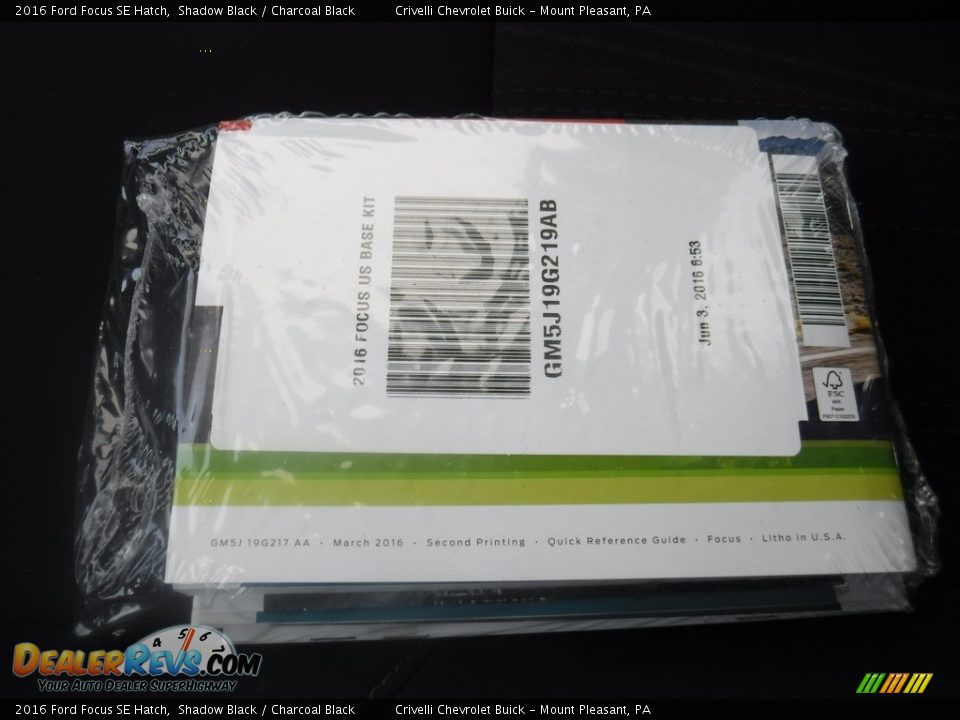 2016 Ford Focus SE Hatch Shadow Black / Charcoal Black Photo #32
