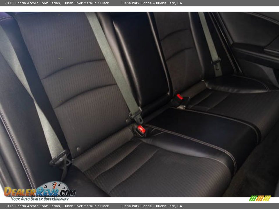 2016 Honda Accord Sport Sedan Lunar Silver Metallic / Black Photo #19