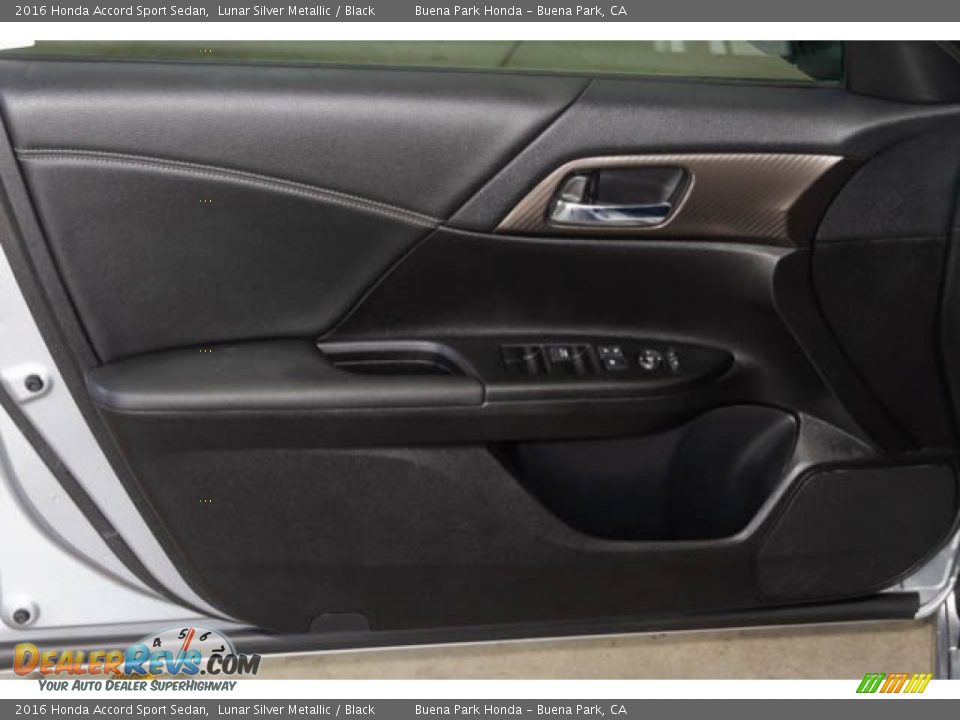 2016 Honda Accord Sport Sedan Lunar Silver Metallic / Black Photo #25