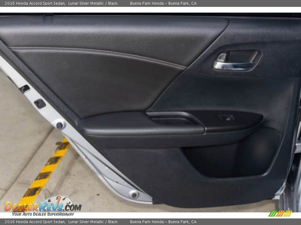 2016 Honda Accord Sport Sedan Lunar Silver Metallic / Black Photo #27