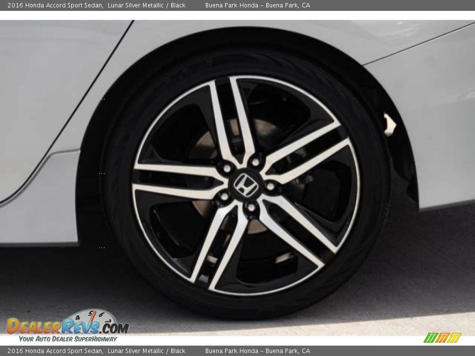 2016 Honda Accord Sport Sedan Lunar Silver Metallic / Black Photo #31