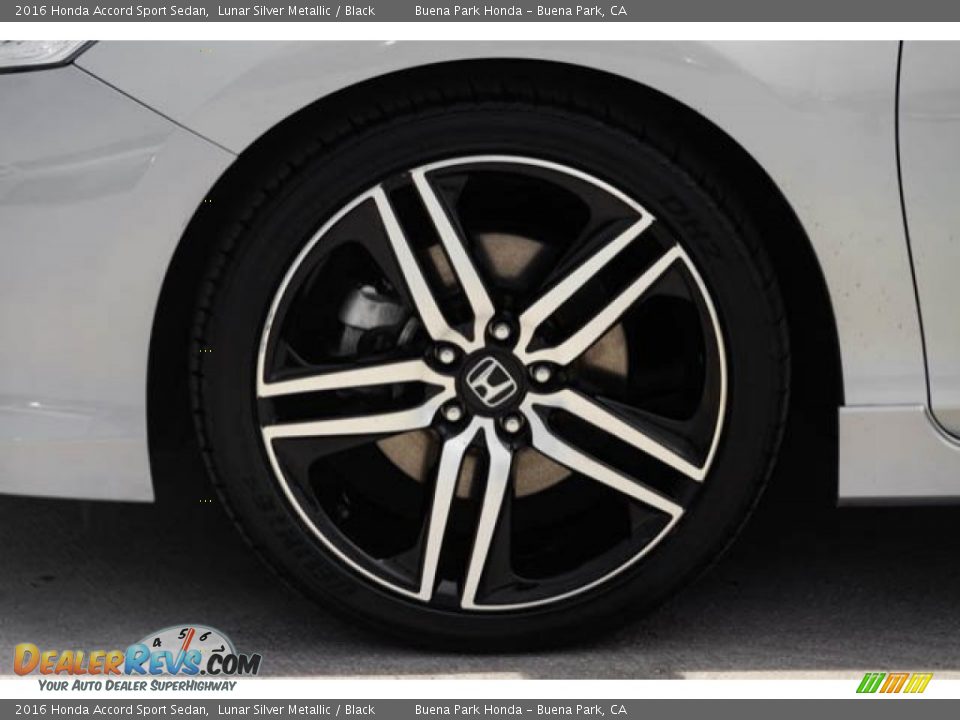 2016 Honda Accord Sport Sedan Lunar Silver Metallic / Black Photo #32