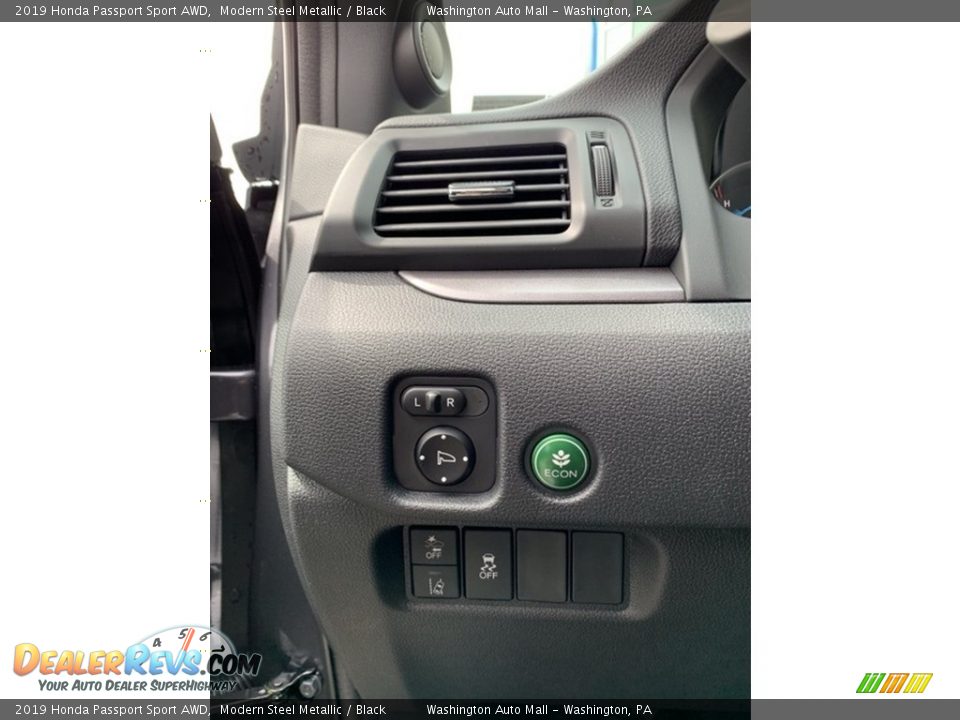2019 Honda Passport Sport AWD Modern Steel Metallic / Black Photo #10