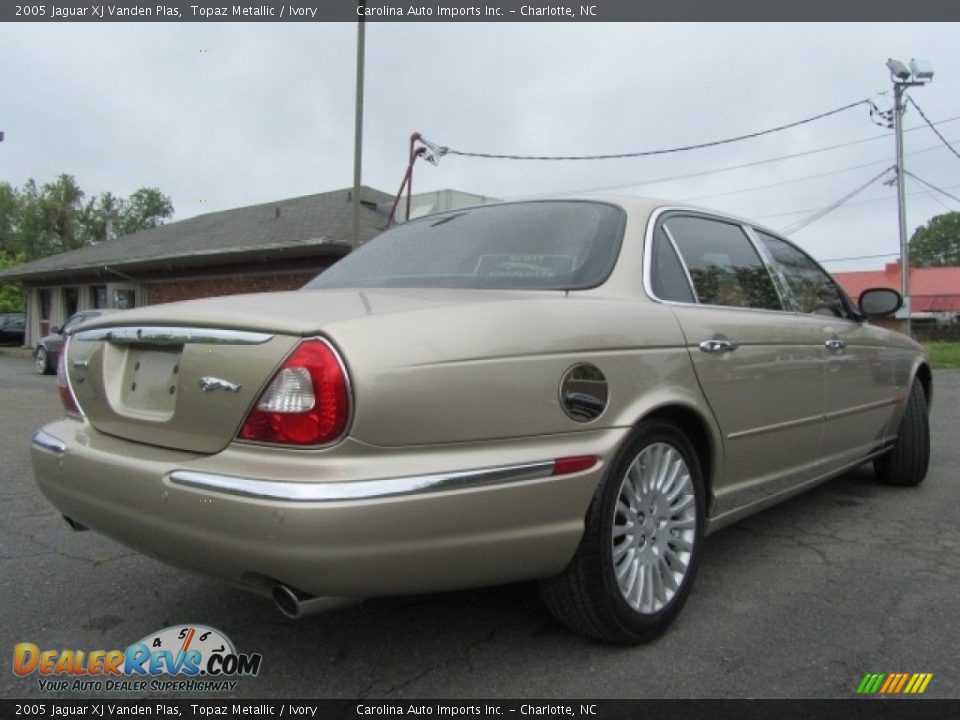 2005 Jaguar XJ Vanden Plas Topaz Metallic / Ivory Photo #10