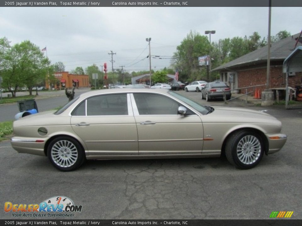 2005 Jaguar XJ Vanden Plas Topaz Metallic / Ivory Photo #11