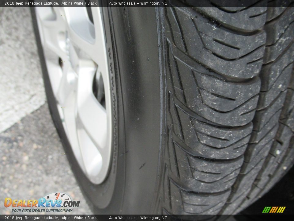 2018 Jeep Renegade Latitude Alpine White / Black Photo #8