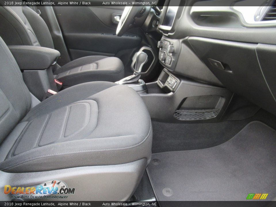 2018 Jeep Renegade Latitude Alpine White / Black Photo #12