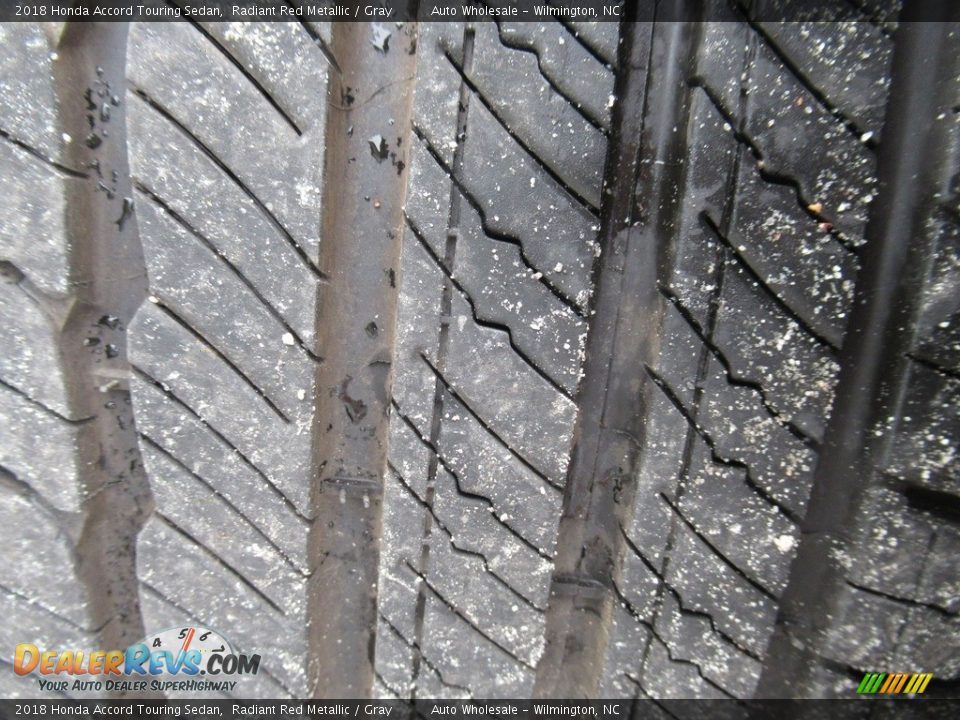 2018 Honda Accord Touring Sedan Radiant Red Metallic / Gray Photo #8