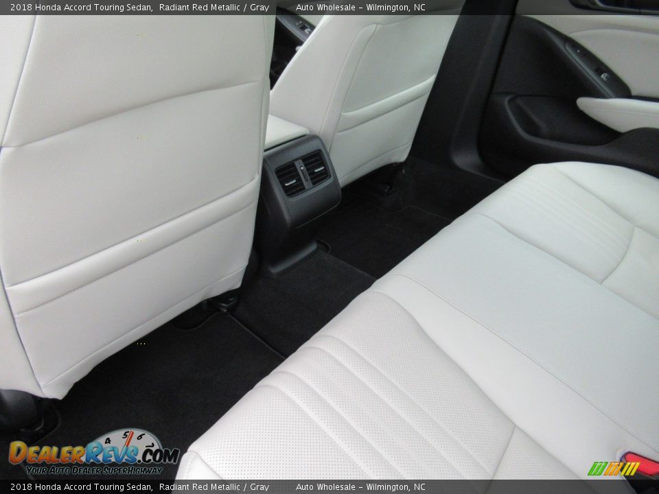 2018 Honda Accord Touring Sedan Radiant Red Metallic / Gray Photo #10