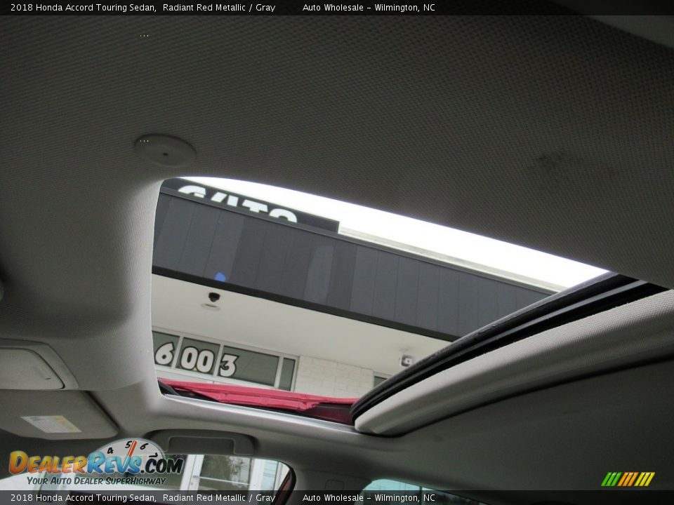 2018 Honda Accord Touring Sedan Radiant Red Metallic / Gray Photo #13