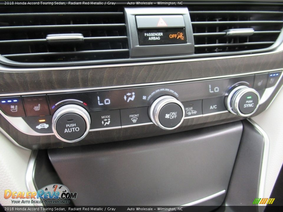 2018 Honda Accord Touring Sedan Radiant Red Metallic / Gray Photo #17