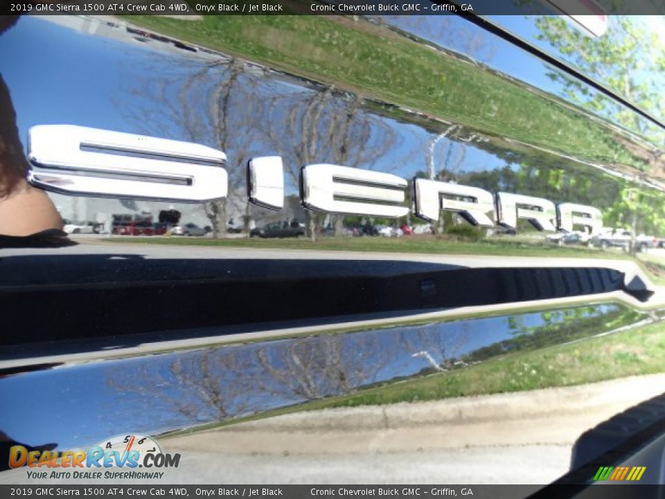 2019 GMC Sierra 1500 AT4 Crew Cab 4WD Logo Photo #9