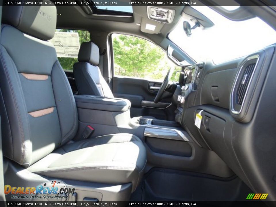 2019 GMC Sierra 1500 AT4 Crew Cab 4WD Onyx Black / Jet Black Photo #32