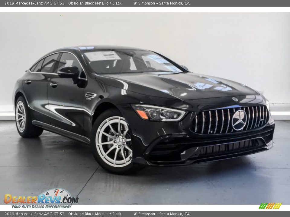 Front 3/4 View of 2019 Mercedes-Benz AMG GT 53 Photo #12