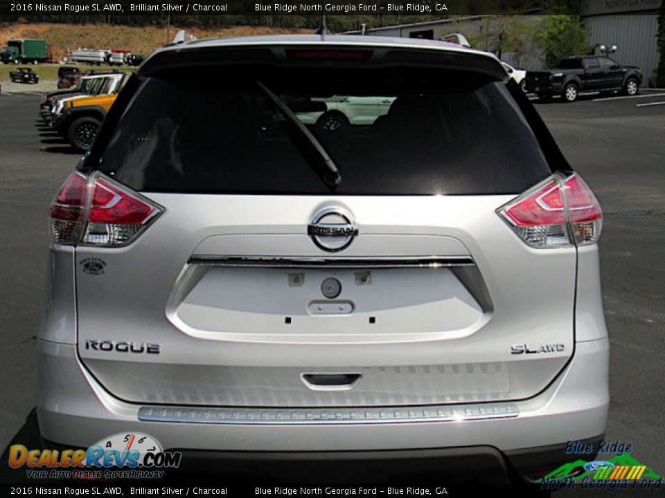 2016 Nissan Rogue SL AWD Brilliant Silver / Charcoal Photo #4