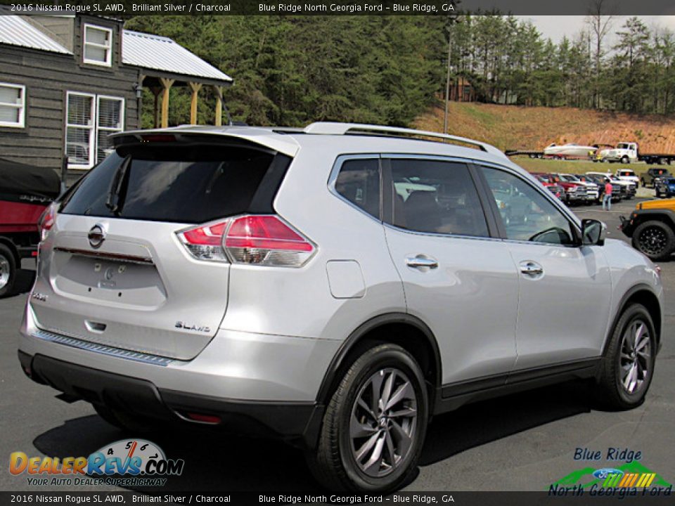 2016 Nissan Rogue SL AWD Brilliant Silver / Charcoal Photo #5