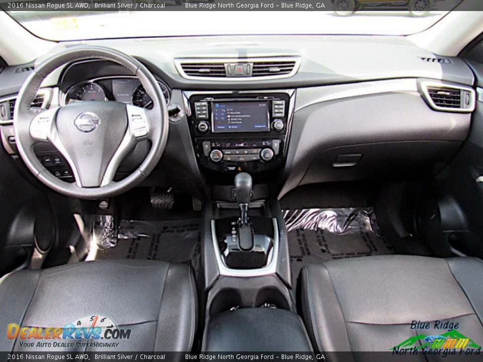 2016 Nissan Rogue SL AWD Brilliant Silver / Charcoal Photo #15