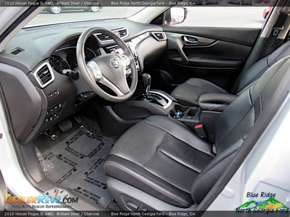 2016 Nissan Rogue SL AWD Brilliant Silver / Charcoal Photo #28