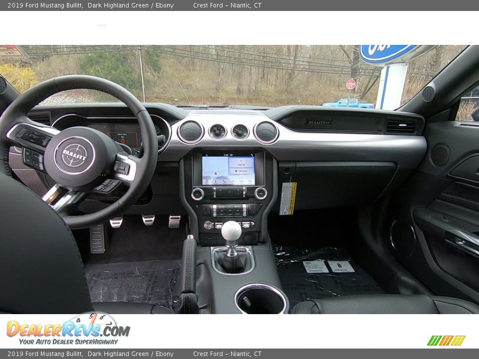 Dashboard of 2019 Ford Mustang Bullitt Photo #18