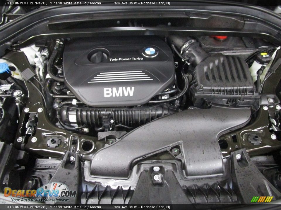 2018 BMW X1 xDrive28i Mineral White Metallic / Mocha Photo #28
