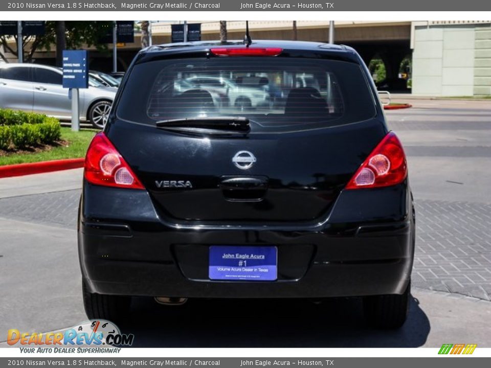 2010 Nissan Versa 1.8 S Hatchback Magnetic Gray Metallic / Charcoal Photo #6