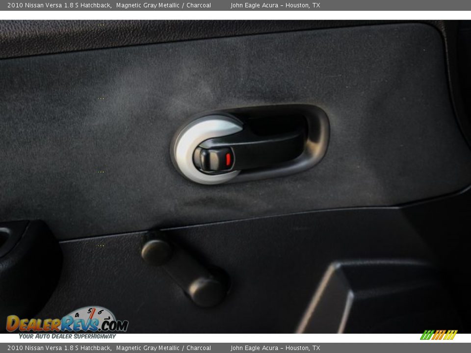 2010 Nissan Versa 1.8 S Hatchback Magnetic Gray Metallic / Charcoal Photo #15