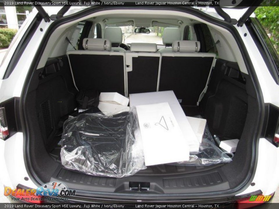 2019 Land Rover Discovery Sport HSE Luxury Trunk Photo #17