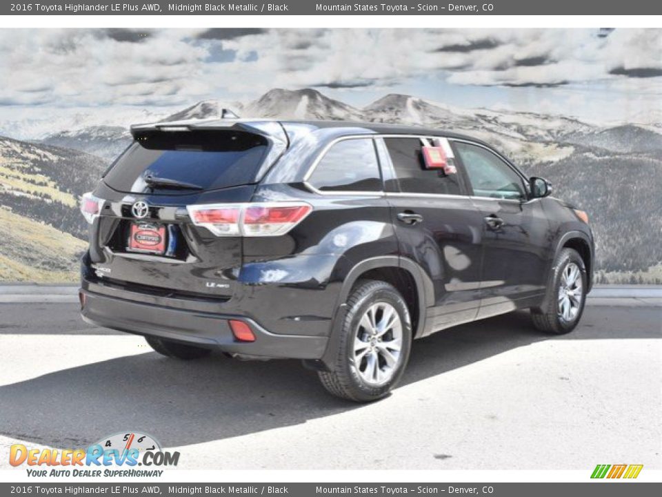 2016 Toyota Highlander LE Plus AWD Midnight Black Metallic / Black Photo #3
