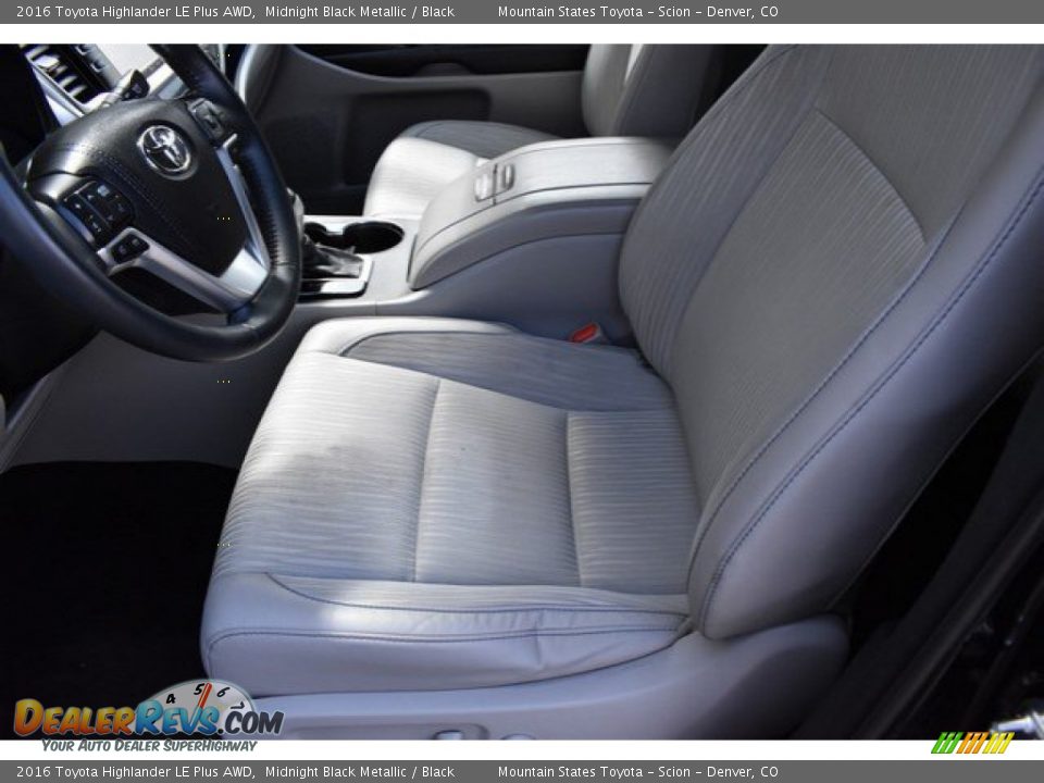 2016 Toyota Highlander LE Plus AWD Midnight Black Metallic / Black Photo #11