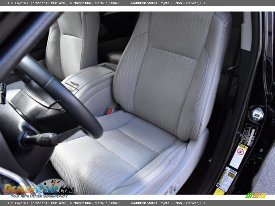 2016 Toyota Highlander LE Plus AWD Midnight Black Metallic / Black Photo #12