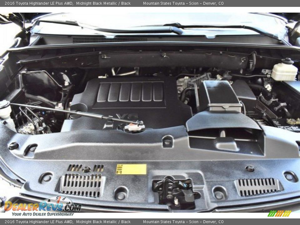 2016 Toyota Highlander LE Plus AWD Midnight Black Metallic / Black Photo #28