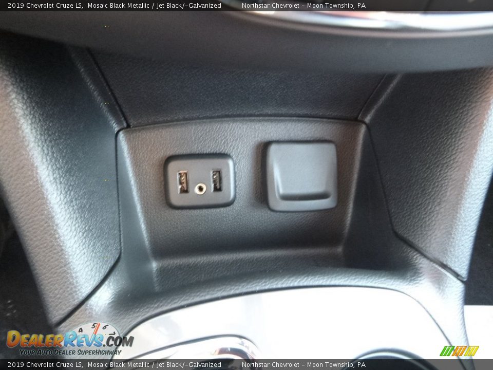 2019 Chevrolet Cruze LS Mosaic Black Metallic / Jet Black/­Galvanized Photo #18