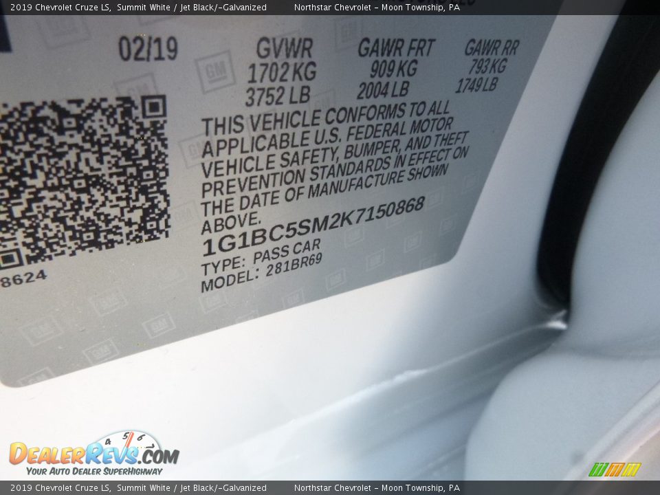 2019 Chevrolet Cruze LS Summit White / Jet Black/­Galvanized Photo #16