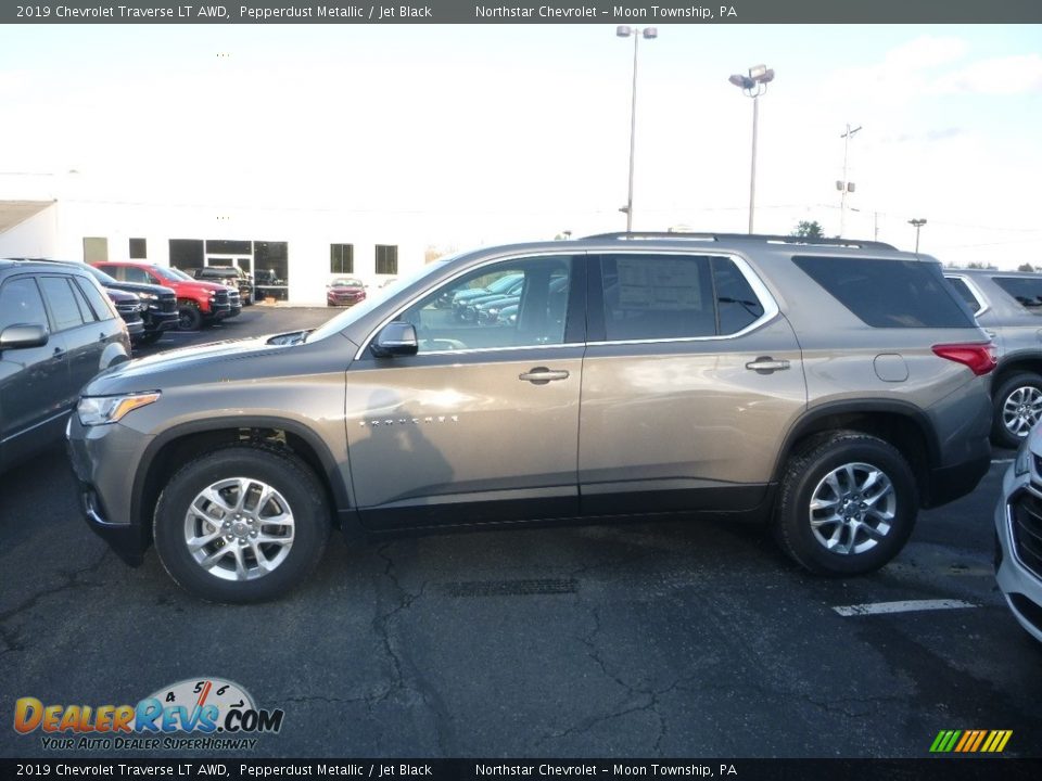 2019 Chevrolet Traverse LT AWD Pepperdust Metallic / Jet Black Photo #2