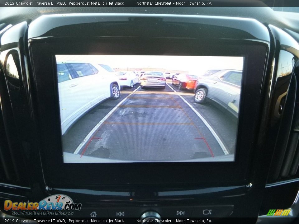 2019 Chevrolet Traverse LT AWD Pepperdust Metallic / Jet Black Photo #17