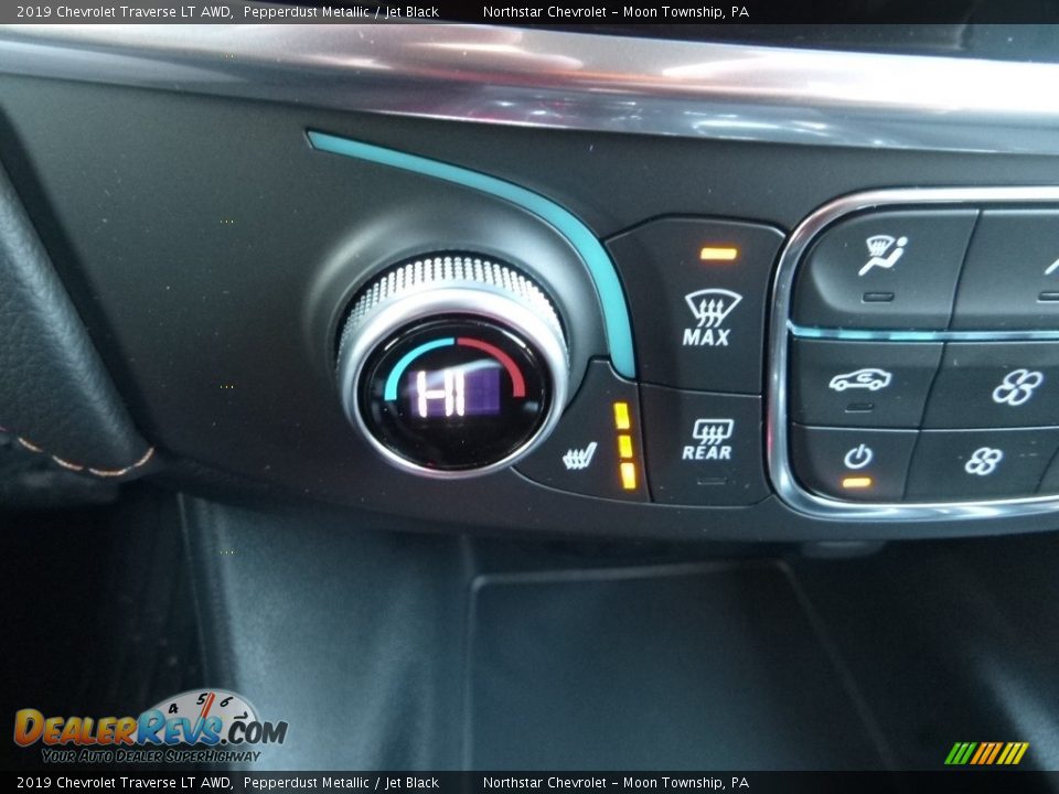 2019 Chevrolet Traverse LT AWD Pepperdust Metallic / Jet Black Photo #18