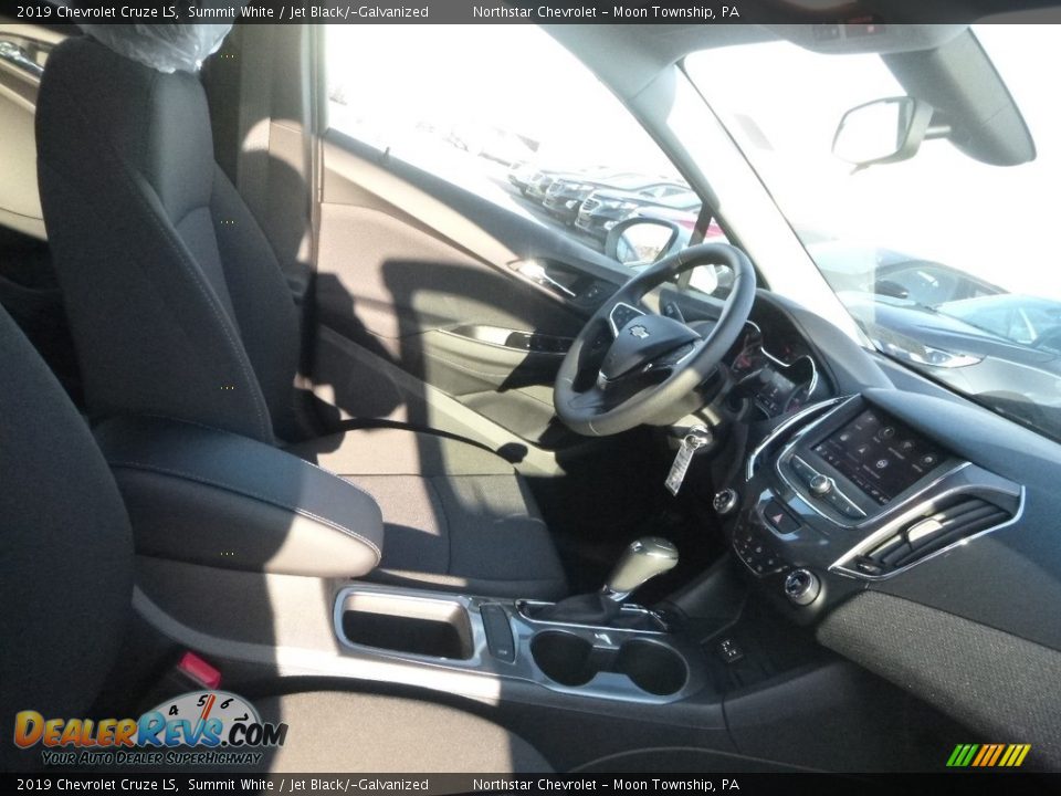 2019 Chevrolet Cruze LS Summit White / Jet Black/­Galvanized Photo #10