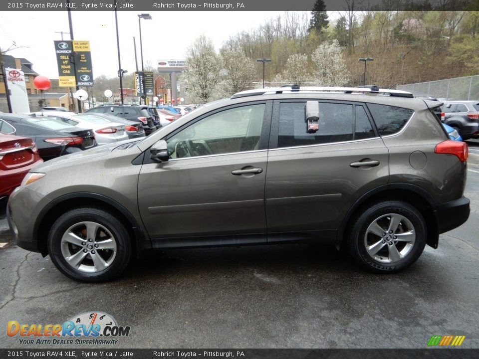 2015 Toyota RAV4 XLE Pyrite Mica / Latte Photo #4